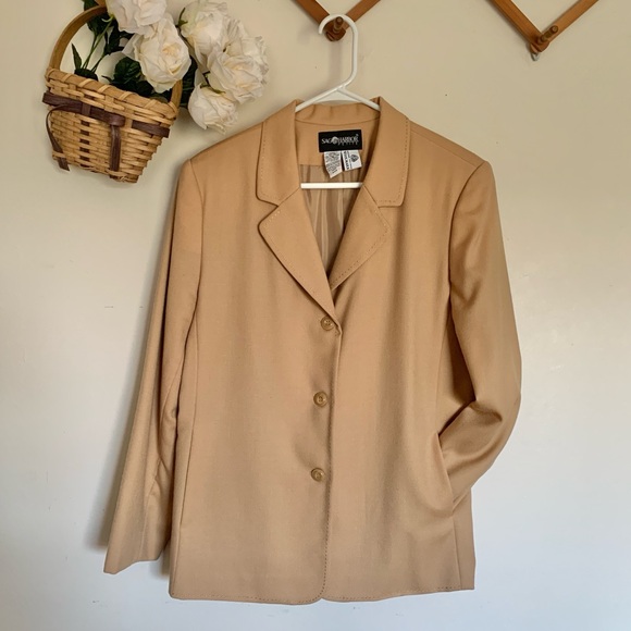 Sag Harbor Jackets & Blazers - 100% Pure Wool Tan Blazer Jacket, 3 Buttons, Shoulder Pads, Sag Harbor Petite 14